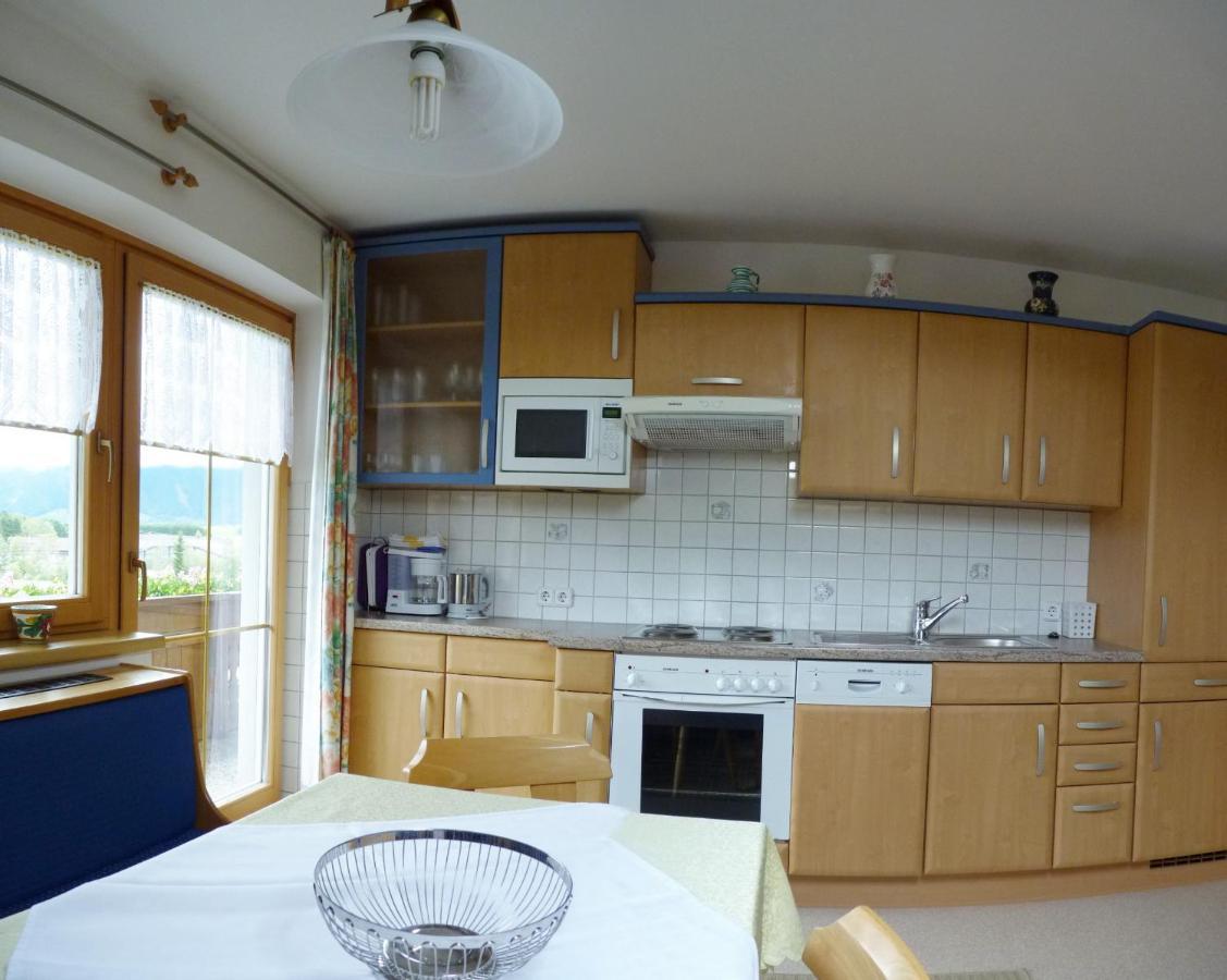 Haus Bauer Appartment I Mit Balkon Mariapfarr Bagian luar foto